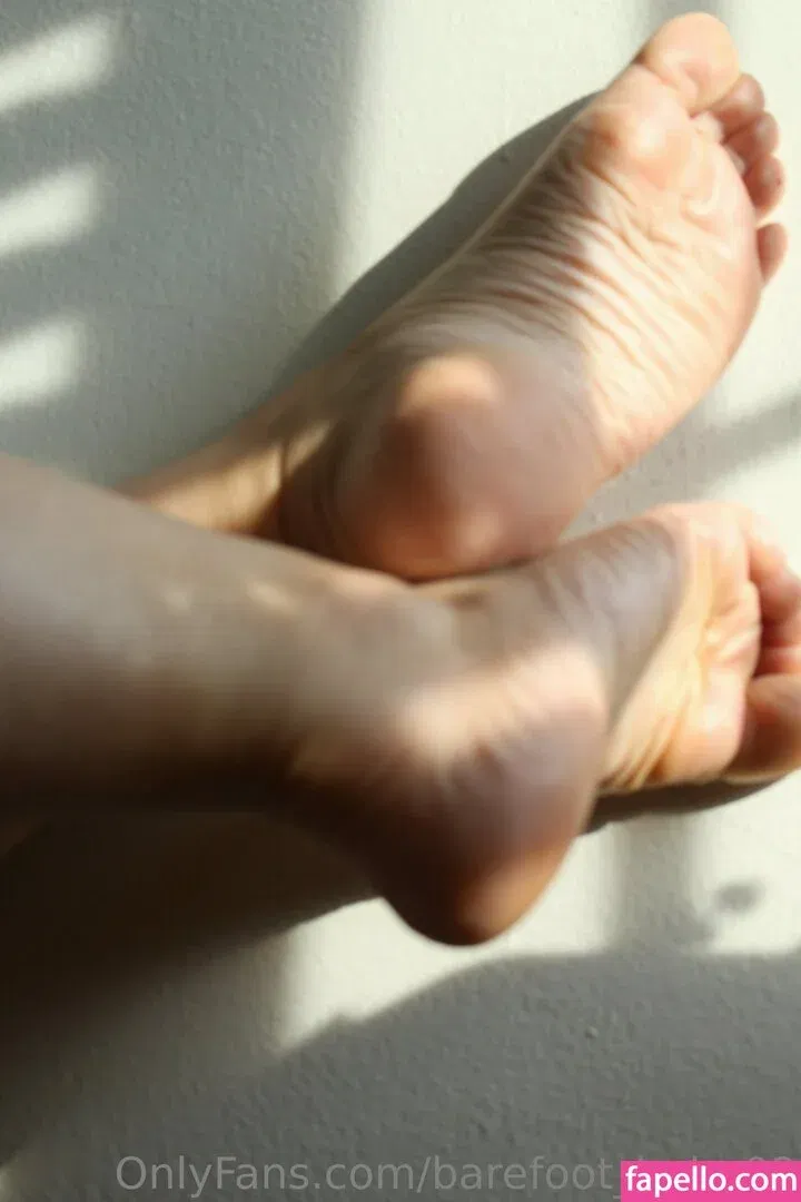 barefoot_babe02 Onlyfans Photo Gallery 