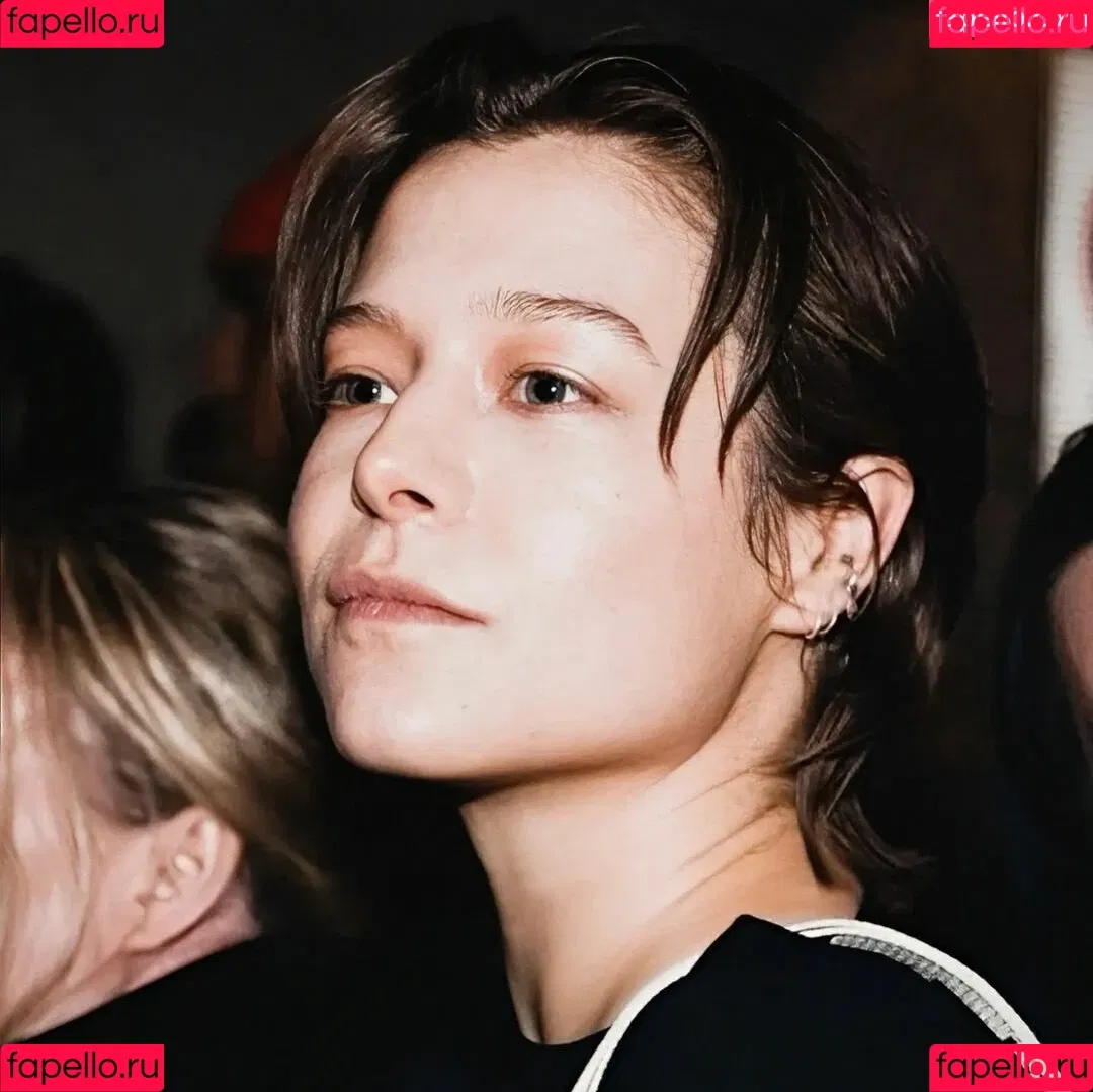 Emma D'arcy Onlyfans Photo Gallery 