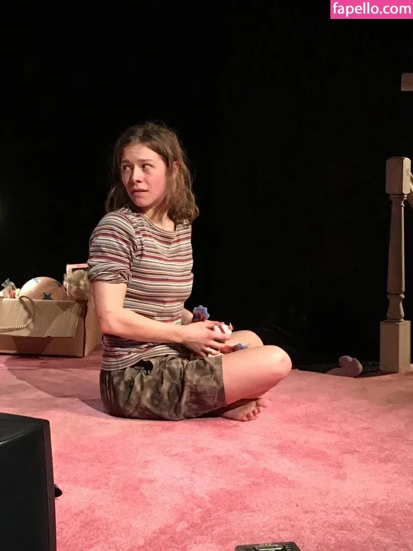 Emma D'arcy Onlyfans Photo Gallery 