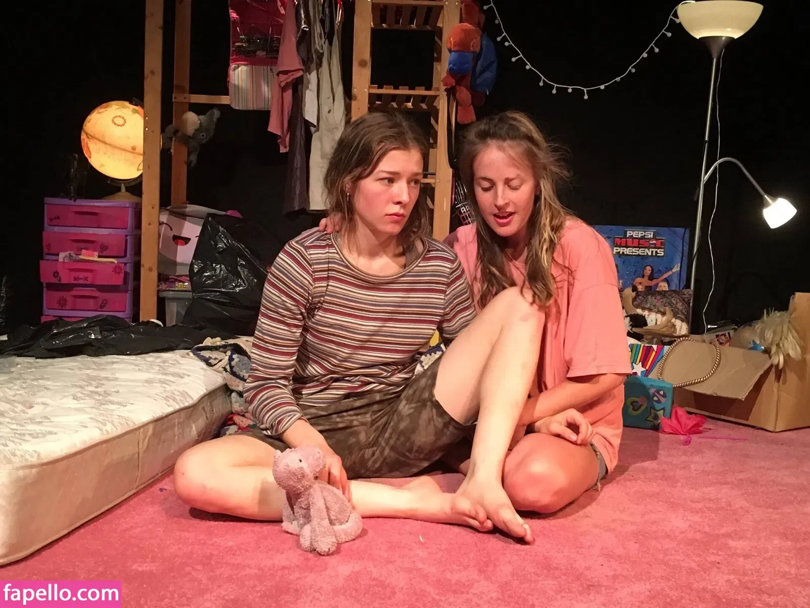 Emma D'arcy Onlyfans Photo Gallery 