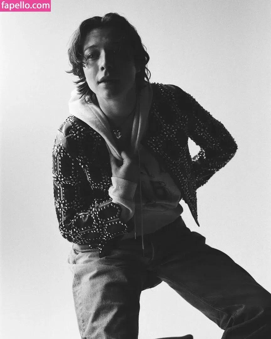 Emma D'arcy Onlyfans Photo Gallery 