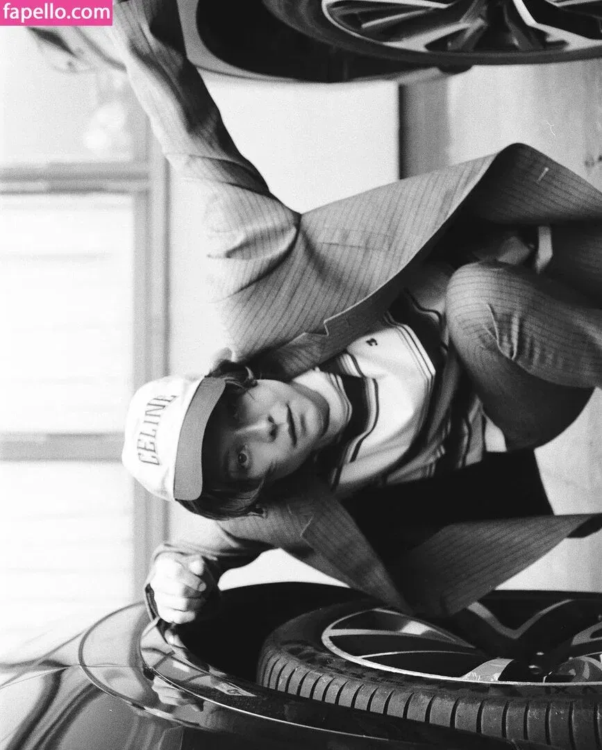 Emma D'arcy Onlyfans Photo Gallery 