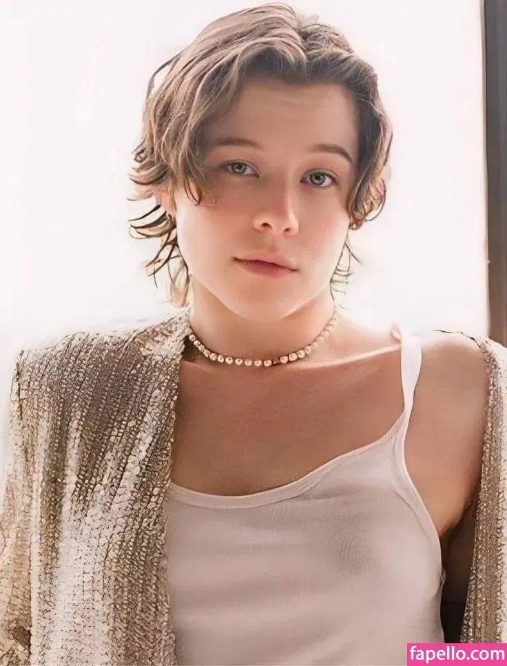 Emma D'arcy Onlyfans Photo Gallery 