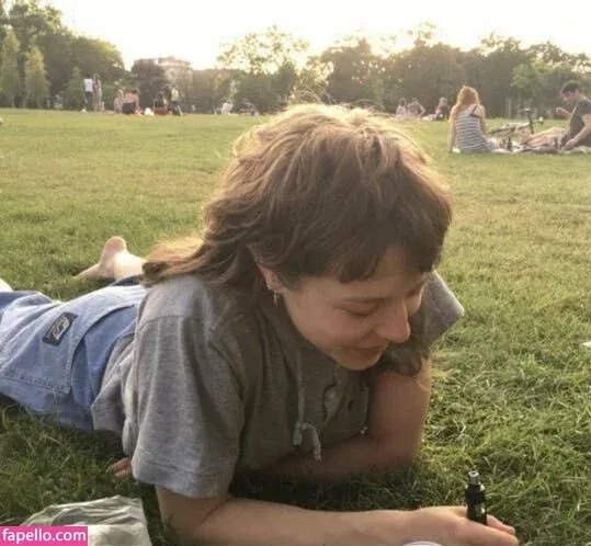 Emma D'arcy Onlyfans Photo Gallery 