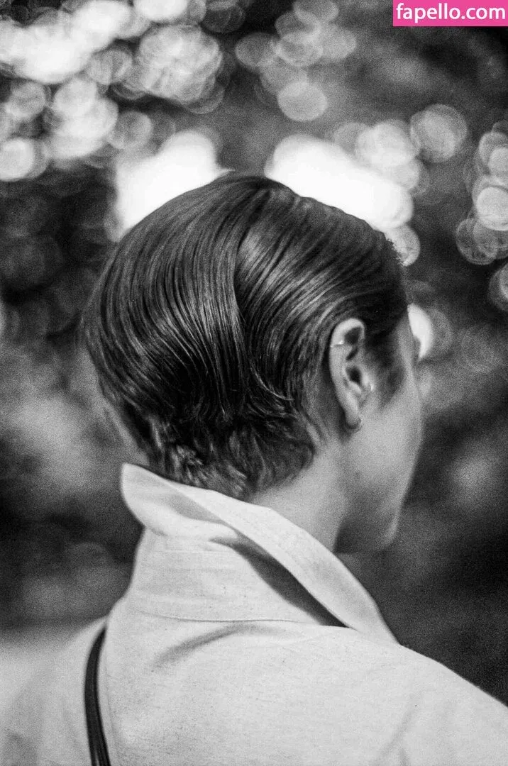 Emma D'arcy Onlyfans Photo Gallery 