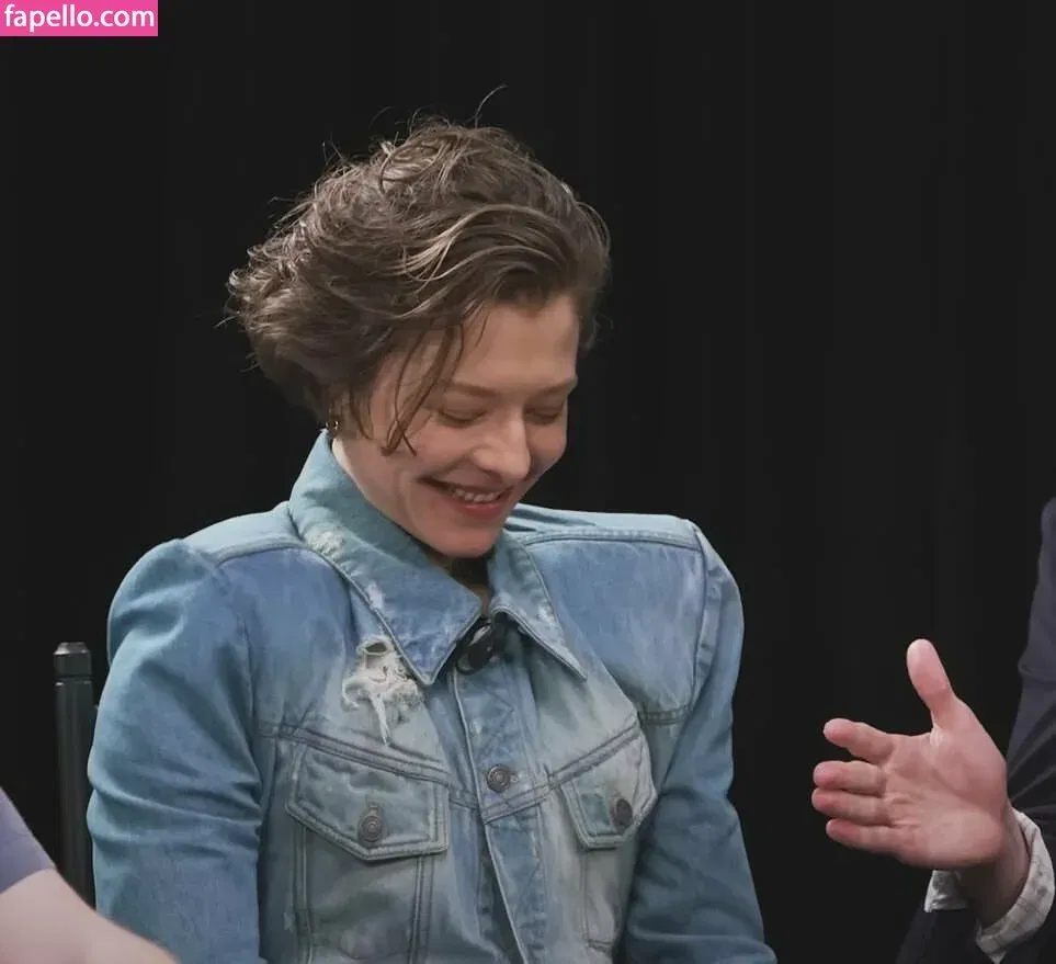 Emma D'arcy Onlyfans Photo Gallery 