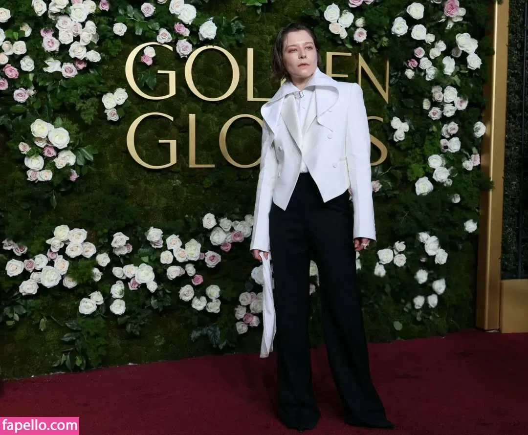 Emma D'arcy Onlyfans Photo Gallery 