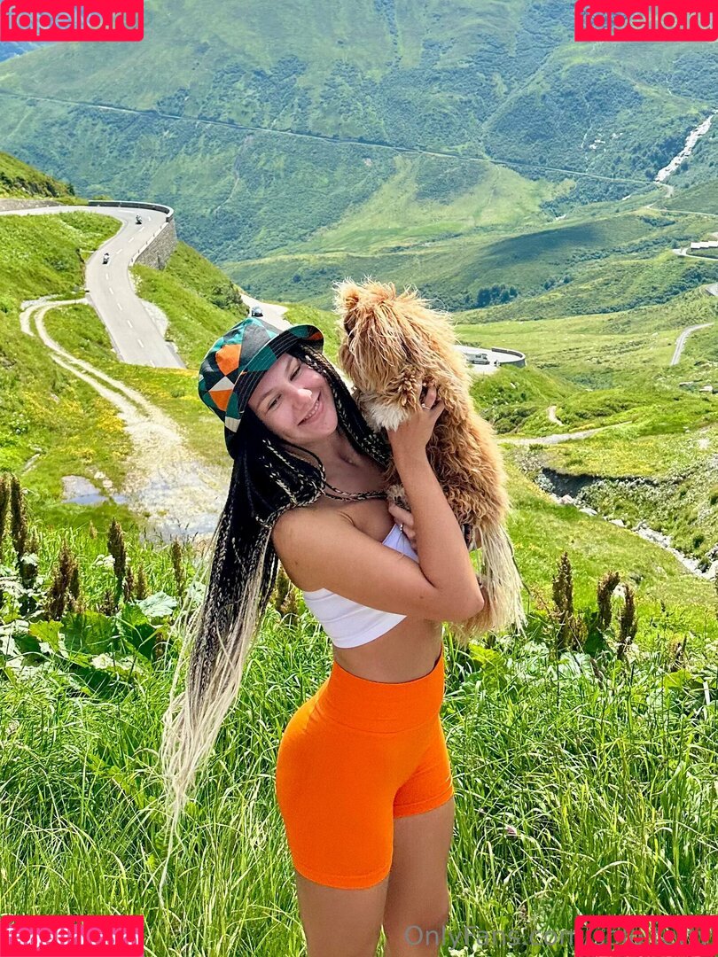 Solo Tetty Onlyfans Photo Gallery 