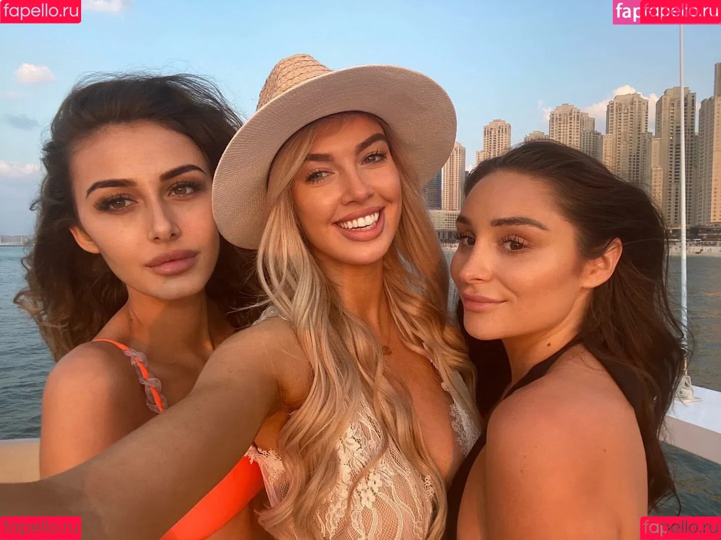Coco Lodge Onlyfans Photo Gallery 