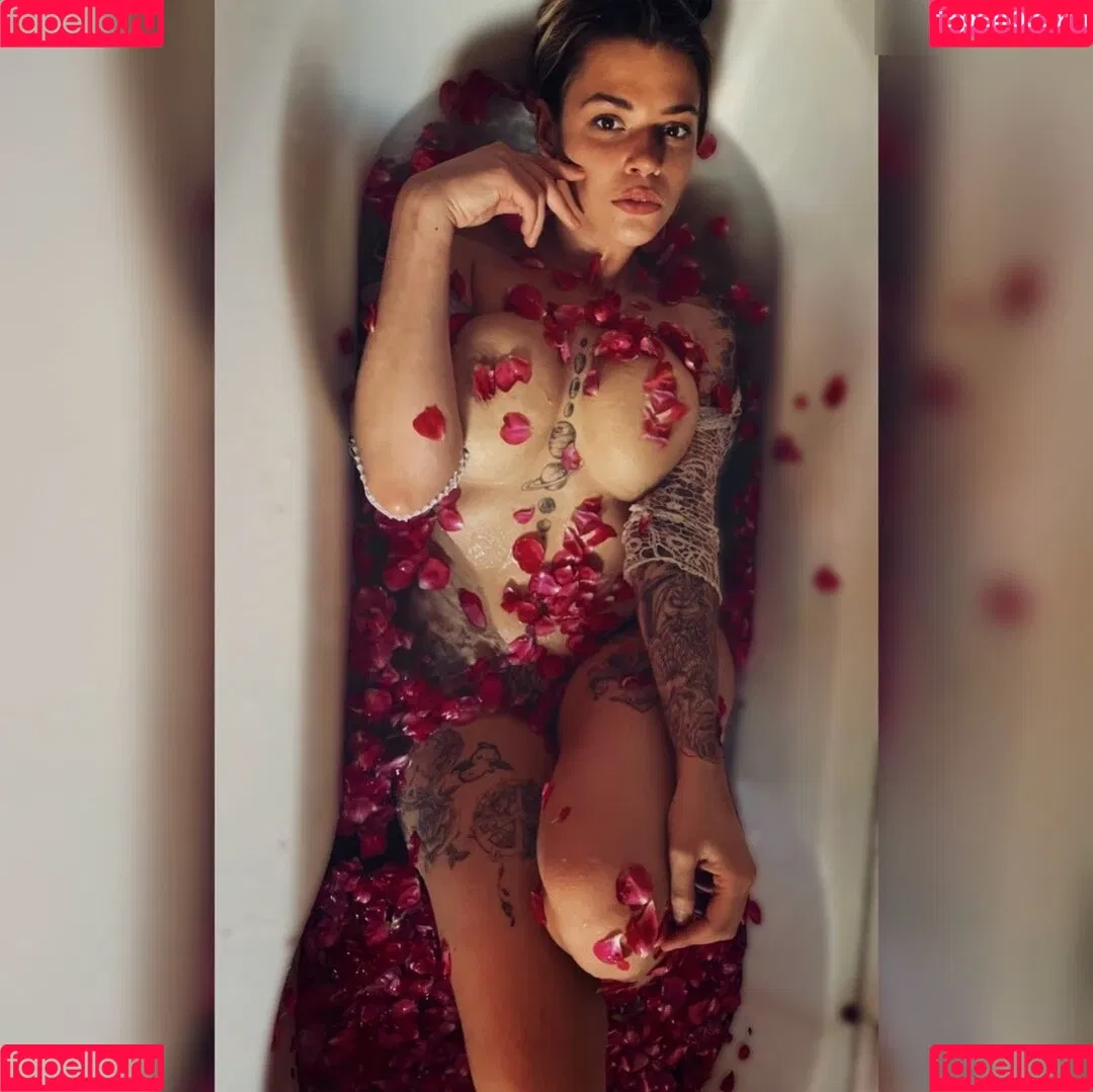 Zofya // Tales_from_Tatooine Onlyfans Photo Gallery 