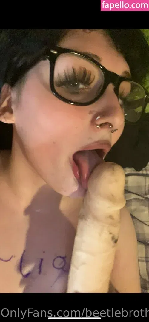 beetlebrothh Onlyfans Photo Gallery 