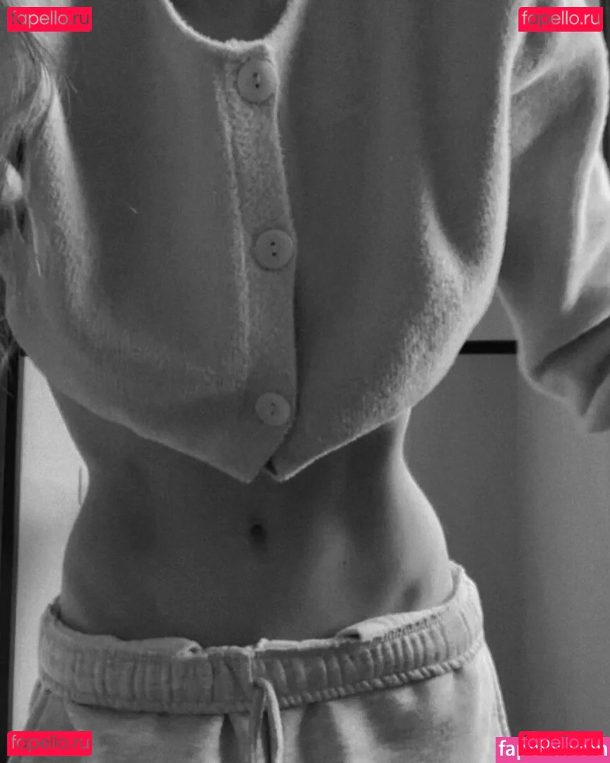 claraneko Onlyfans Photo Gallery 