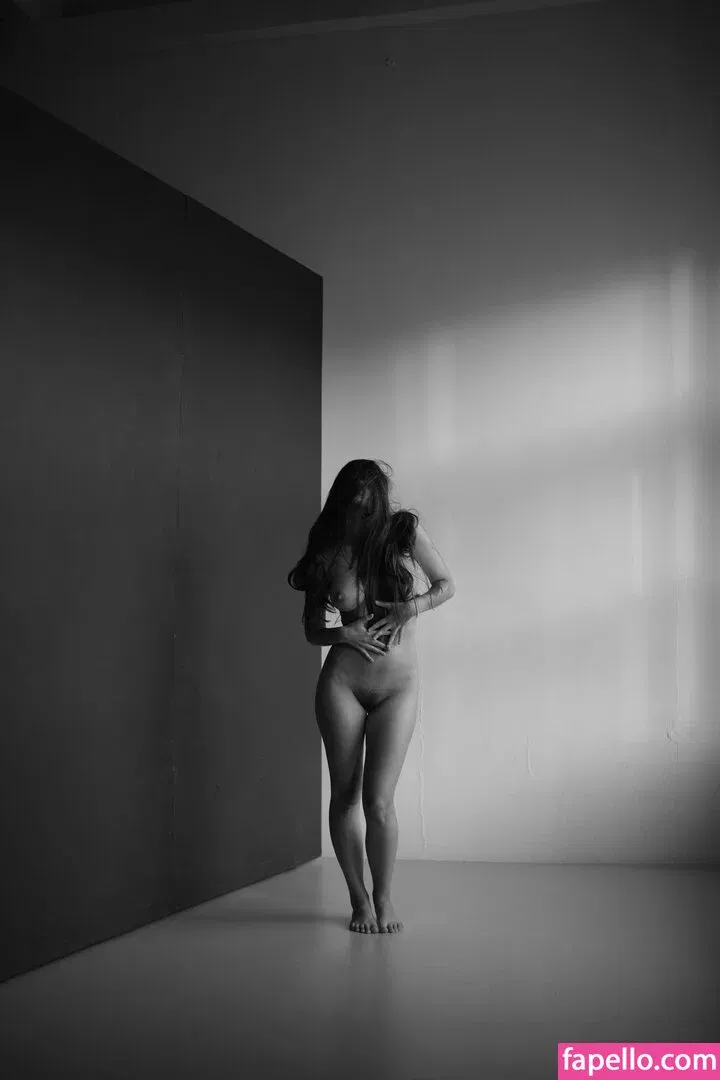 Avrelia Amaris Onlyfans Photo Gallery 