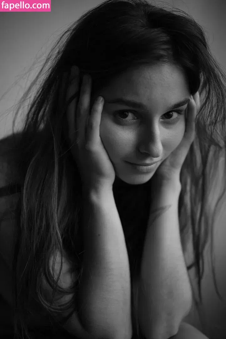 Avrelia Amaris Onlyfans Photo Gallery 