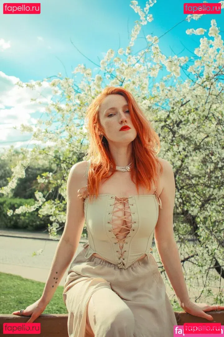 lisiyelf Onlyfans Photo Gallery 