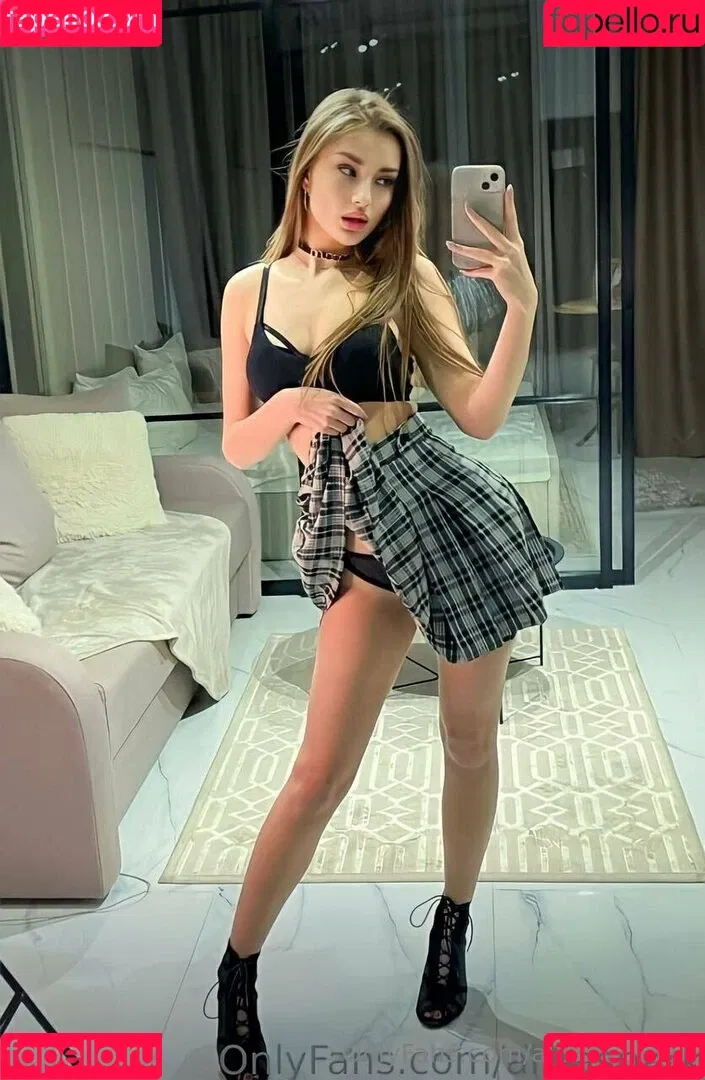 alison_moan Onlyfans Photo Gallery 