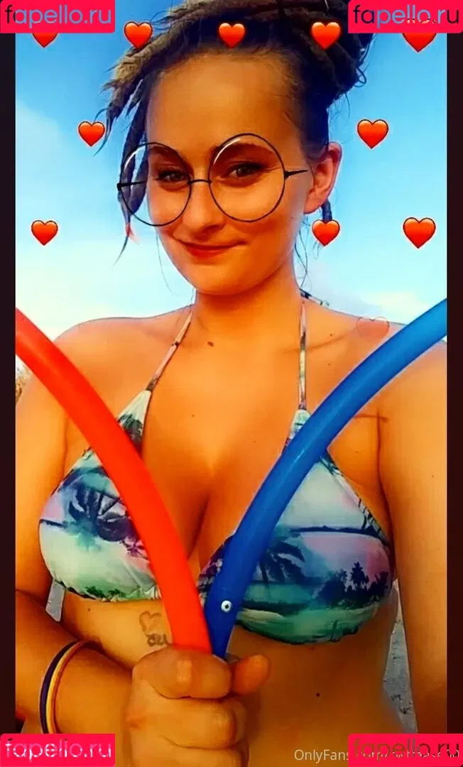 headyh00per Onlyfans Photo Gallery 