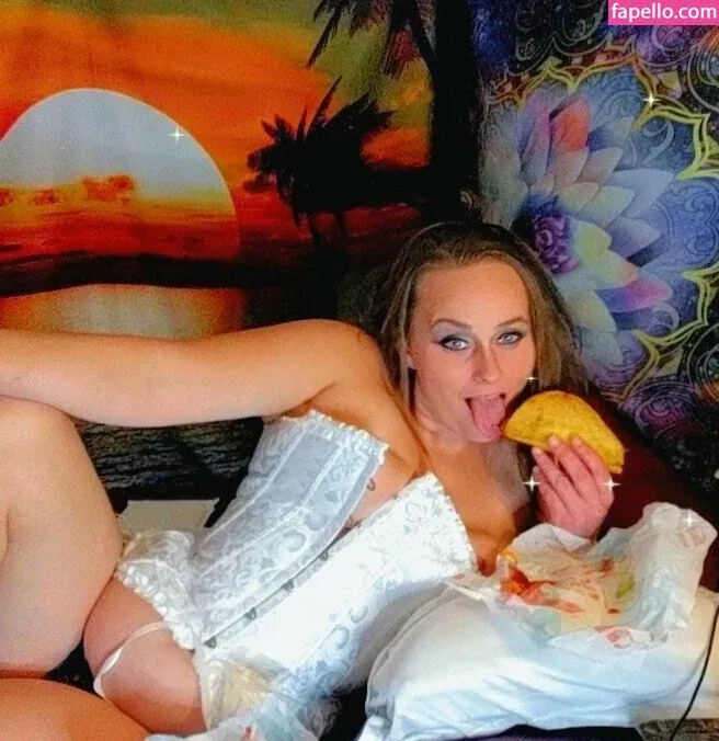 headyh00per Onlyfans Photo Gallery 