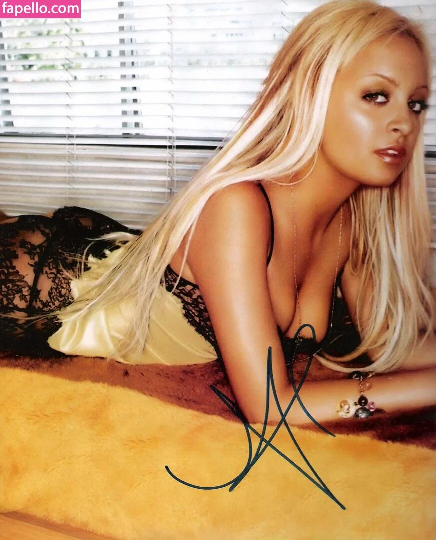 Nicole Richie Onlyfans Photo Gallery 