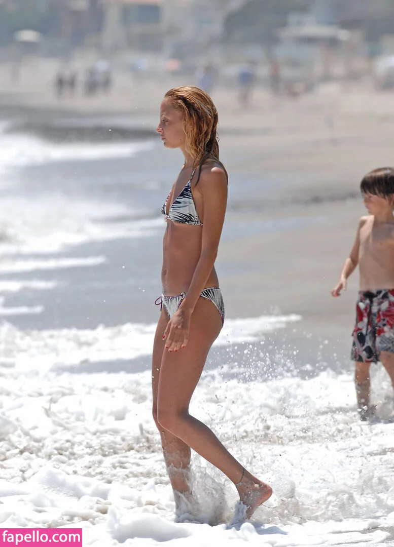 Nicole Richie Onlyfans Photo Gallery 