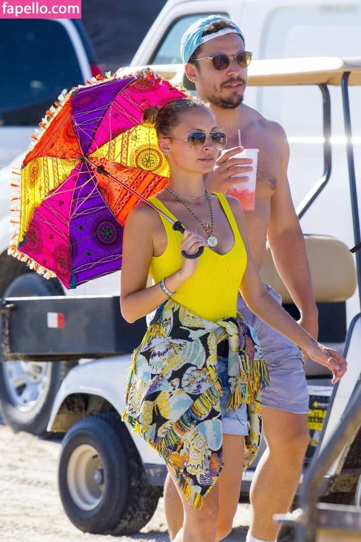 Nicole Richie Onlyfans Photo Gallery 