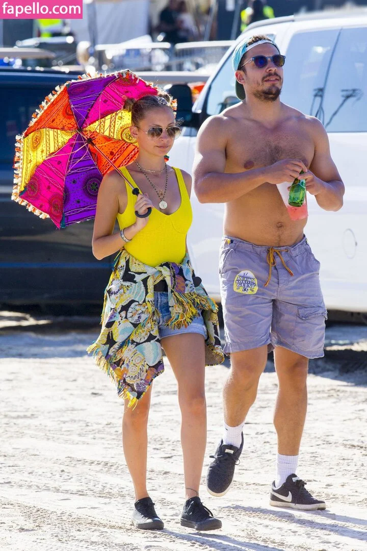 Nicole Richie Onlyfans Photo Gallery 