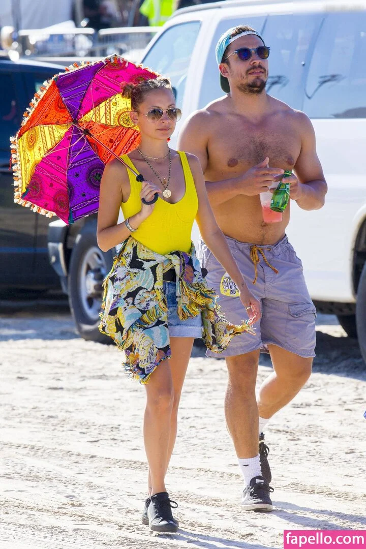 Nicole Richie Onlyfans Photo Gallery 