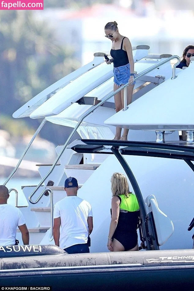 Nicole Richie Onlyfans Photo Gallery 