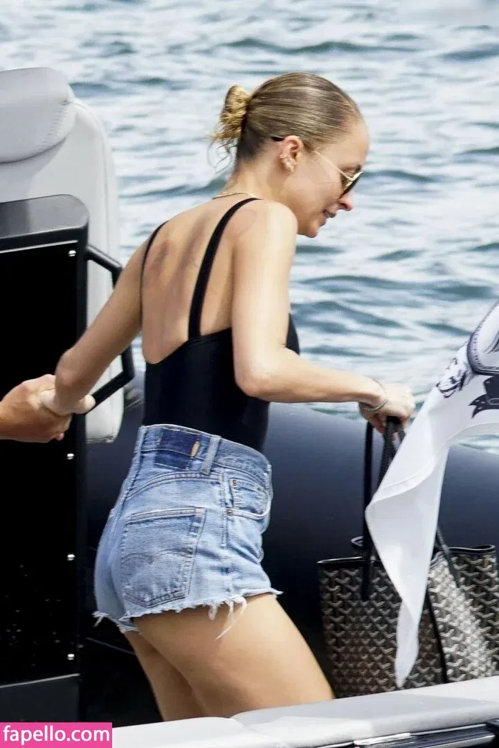 Nicole Richie Onlyfans Photo Gallery 