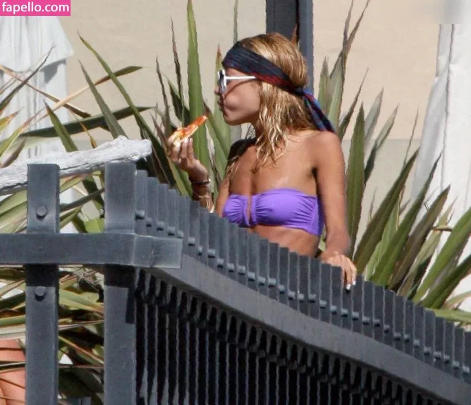 Nicole Richie Onlyfans Photo Gallery 