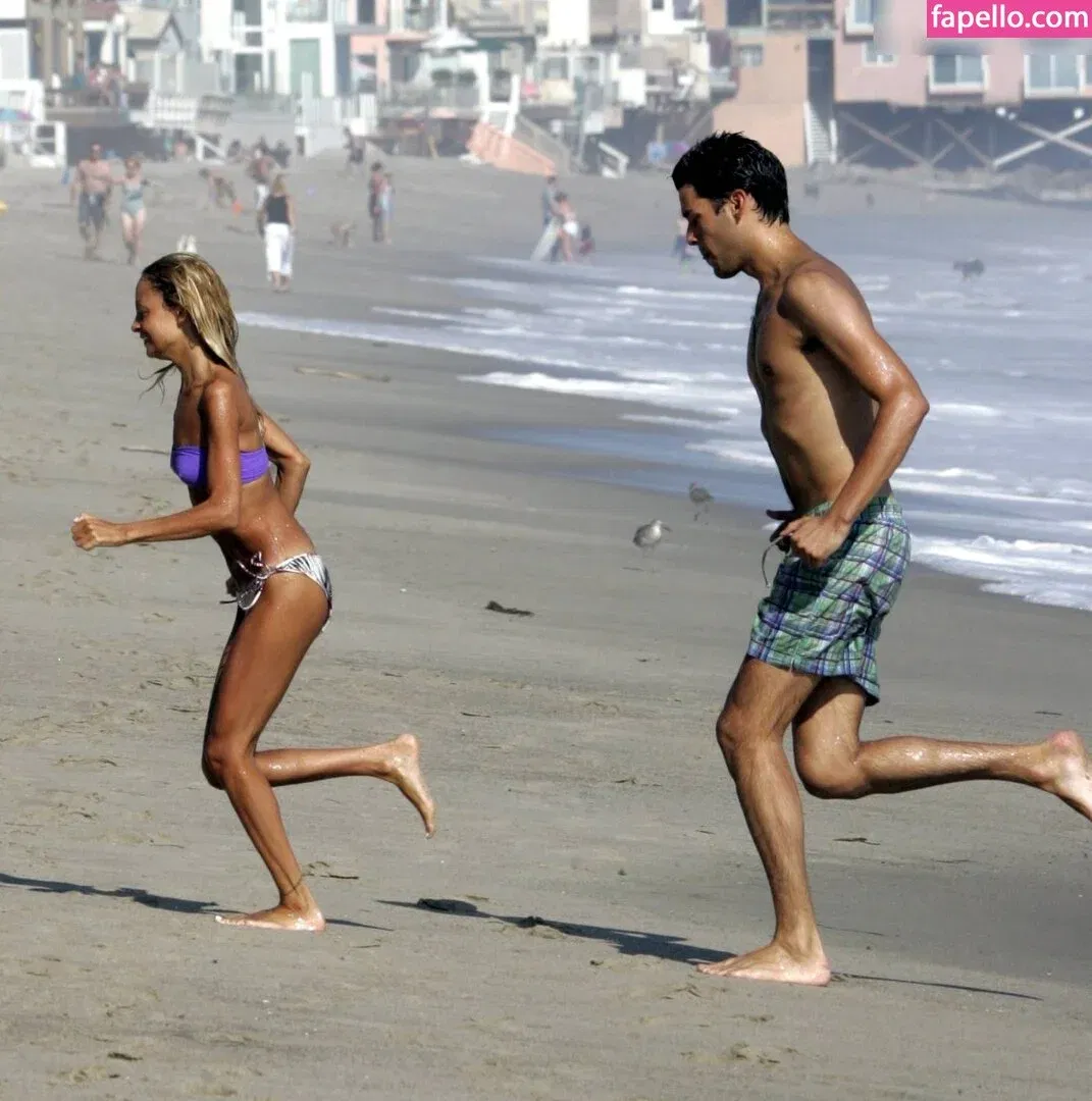 Nicole Richie Onlyfans Photo Gallery 