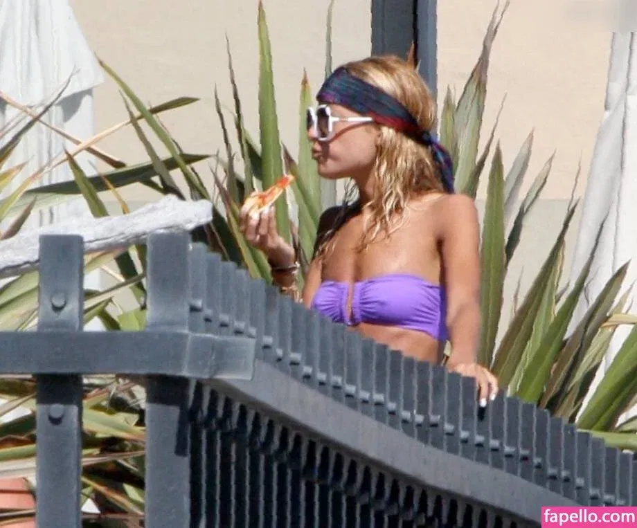 Nicole Richie Onlyfans Photo Gallery 