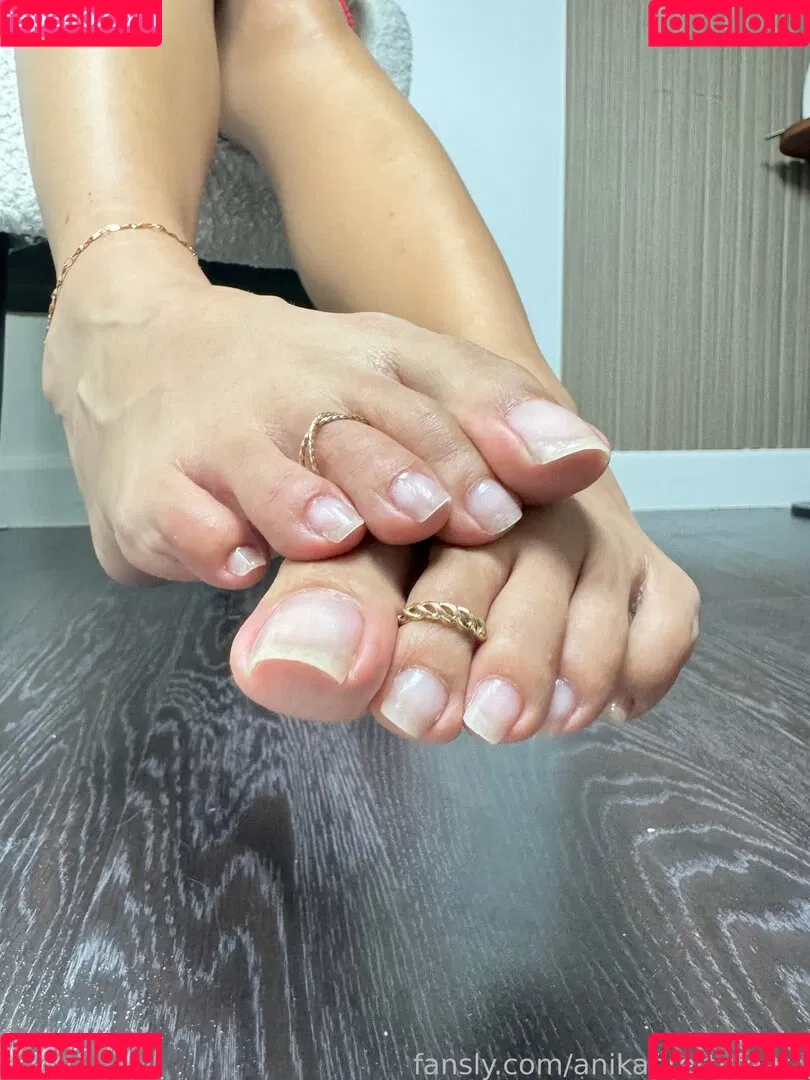 anikaprettyfeet_ Onlyfans Photo Gallery 