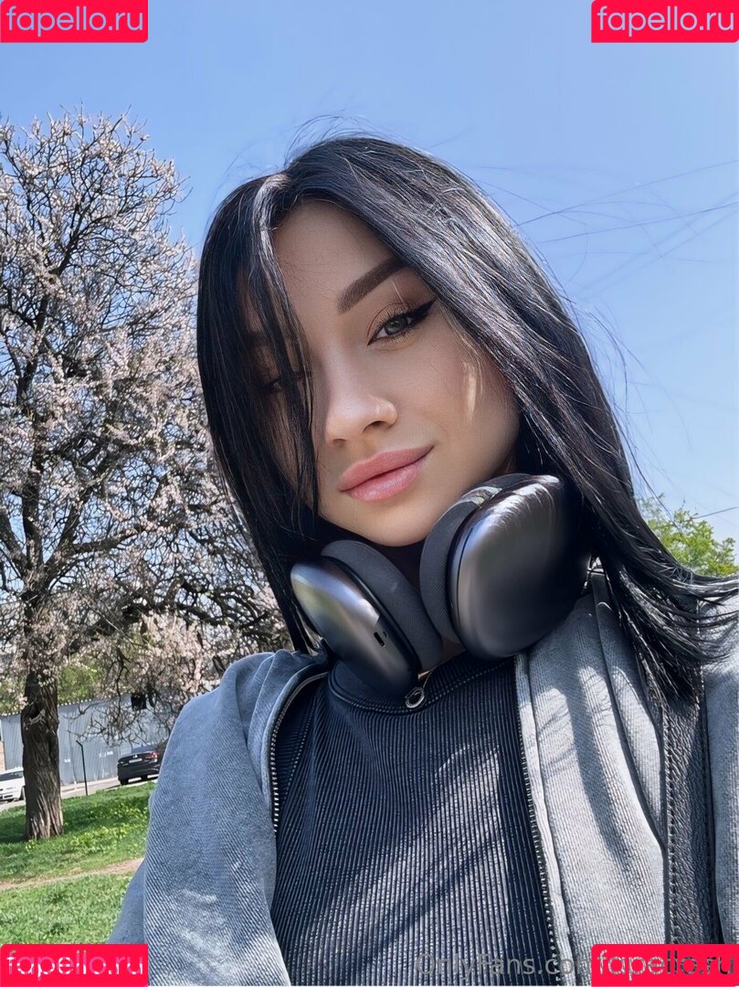 kiracrash Onlyfans Photo Gallery 