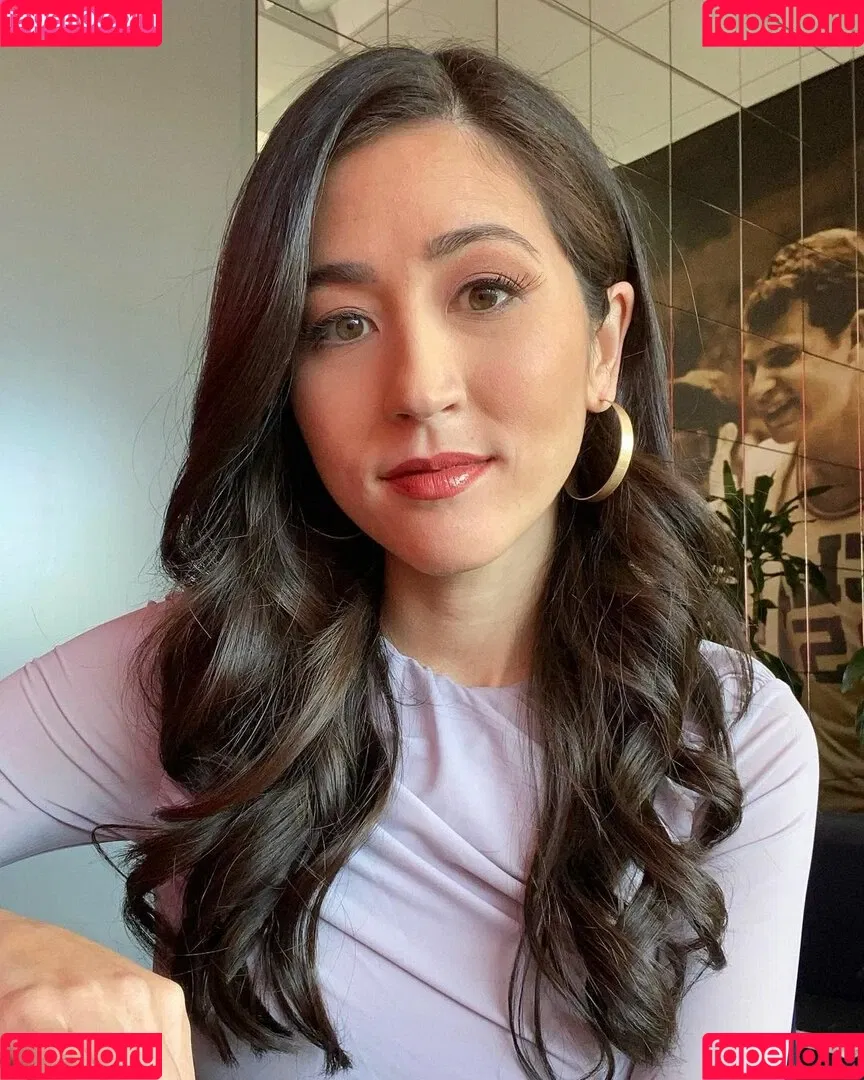 Mina Kimes Onlyfans Photo Gallery 