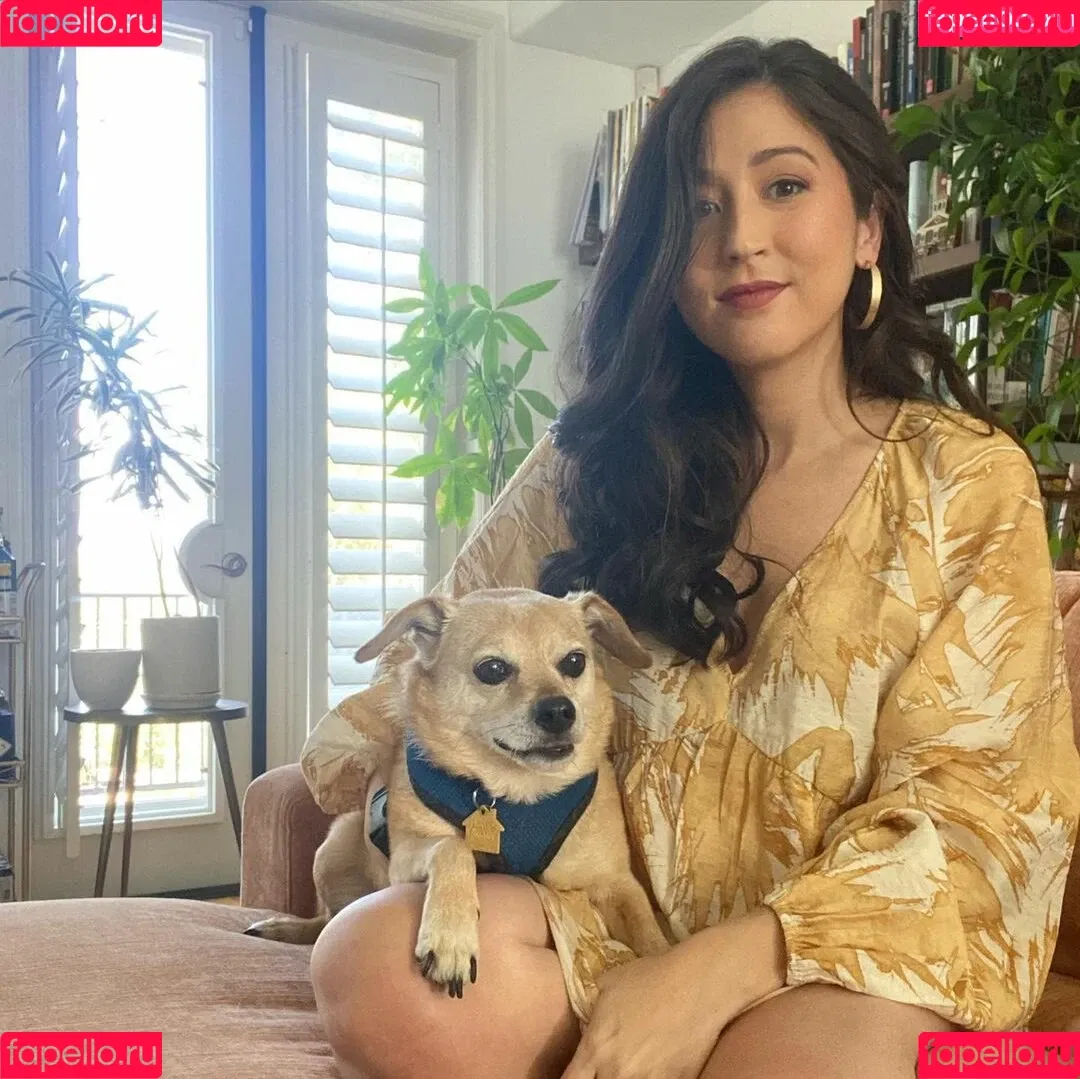 Mina Kimes Onlyfans Photo Gallery 