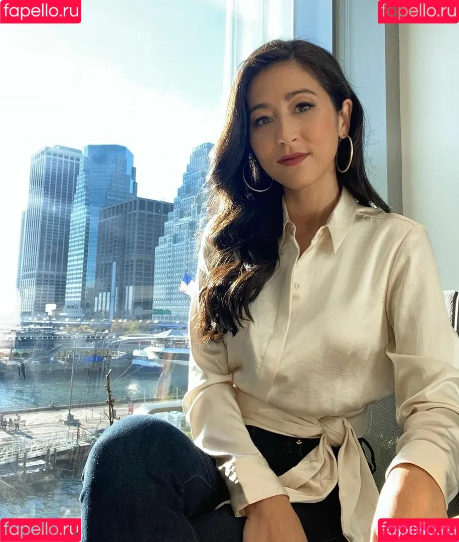 Mina Kimes Onlyfans Photo Gallery 
