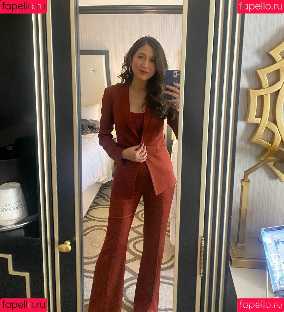 Mina Kimes Onlyfans Photo Gallery 