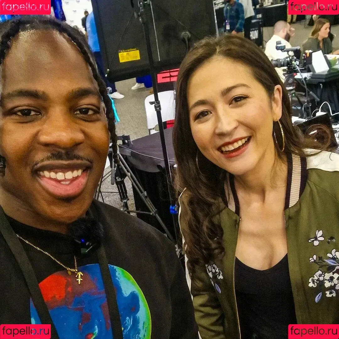 Mina Kimes Onlyfans Photo Gallery 