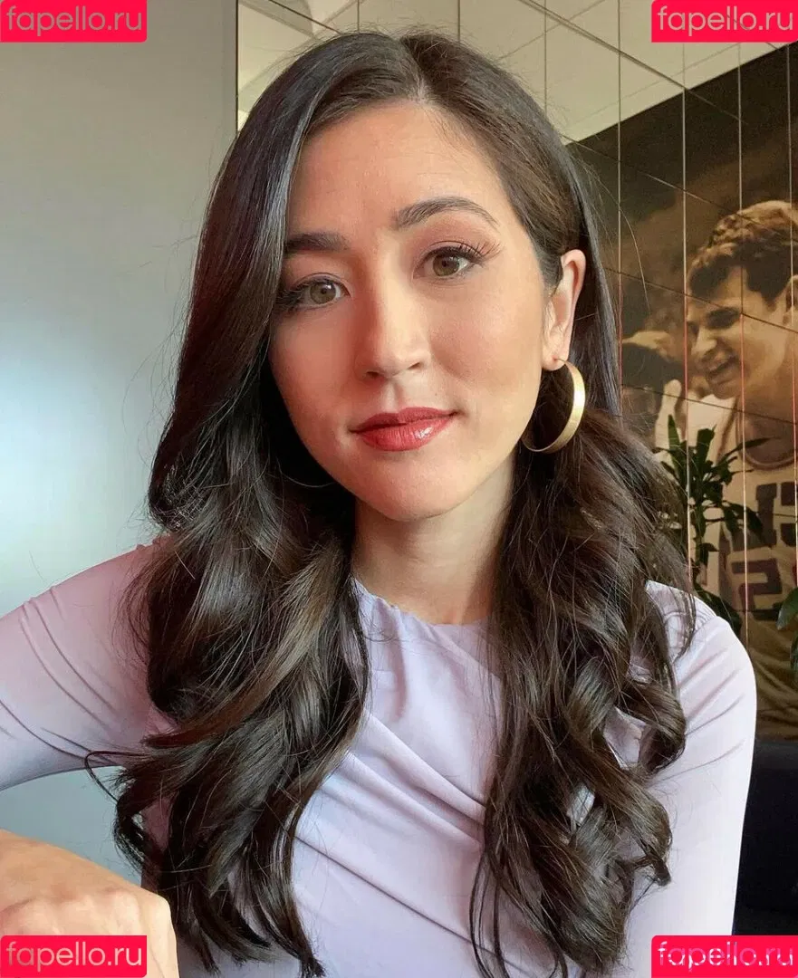 Mina Kimes Onlyfans Photo Gallery 