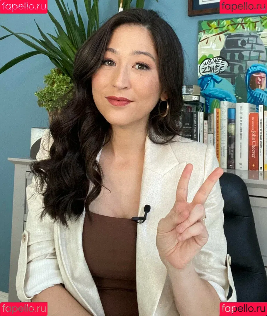 Mina Kimes Onlyfans Photo Gallery 