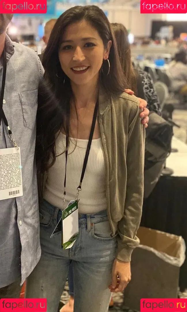 Mina Kimes Onlyfans Photo Gallery 
