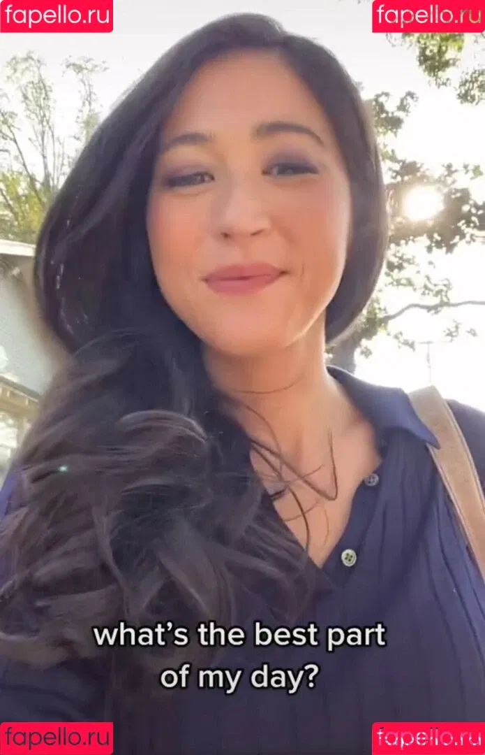 Mina Kimes Onlyfans Photo Gallery 