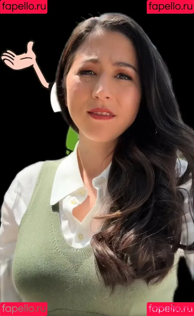 Mina Kimes Onlyfans Photo Gallery 