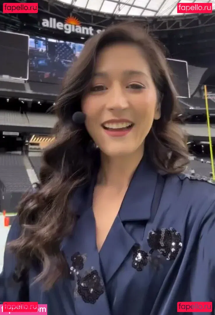 Mina Kimes Onlyfans Photo Gallery 