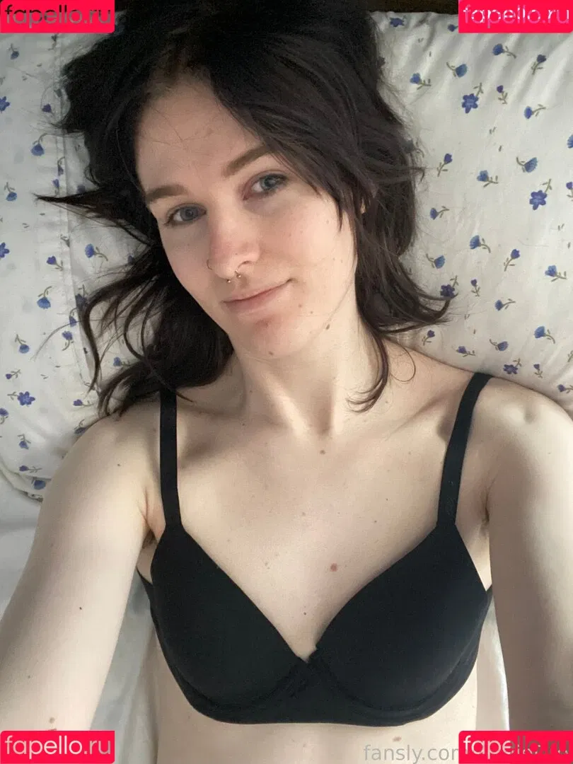 AnnieDro Onlyfans Photo Gallery 