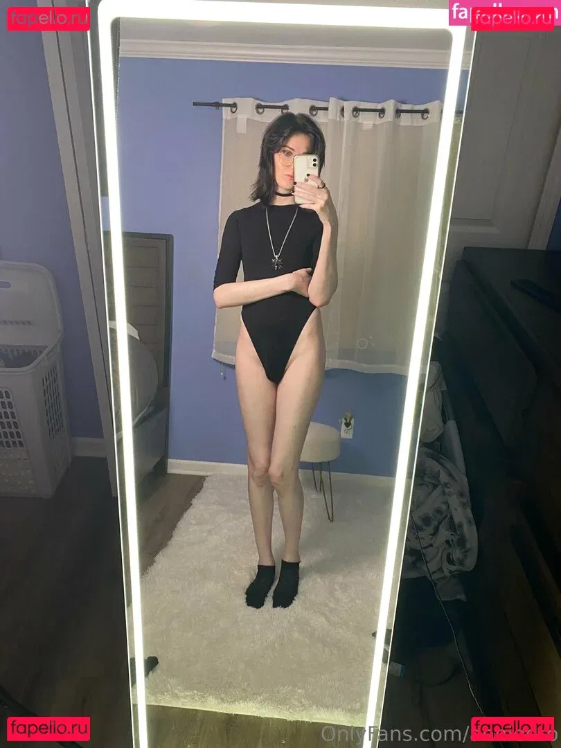 AnnieDro Onlyfans Photo Gallery 