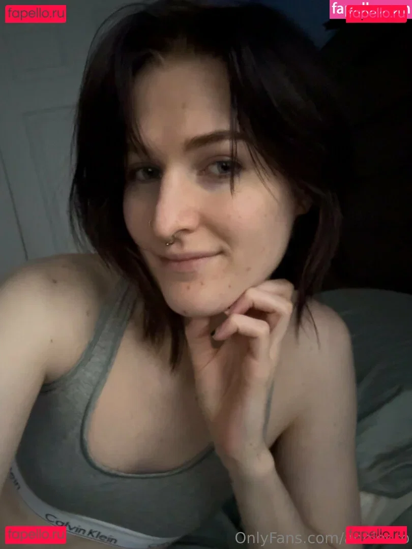 AnnieDro Onlyfans Photo Gallery 