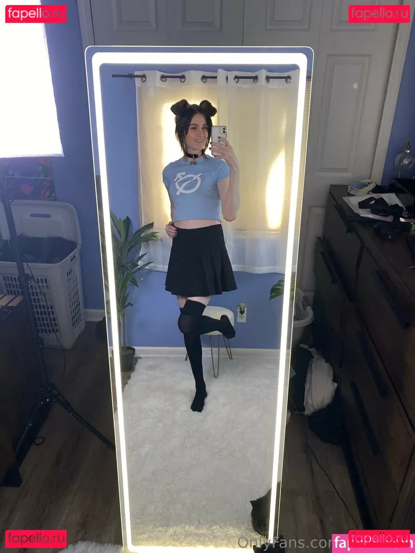 AnnieDro Onlyfans Photo Gallery 