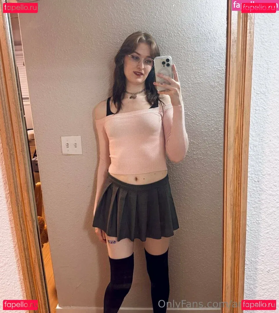 AnnieDro Onlyfans Photo Gallery 